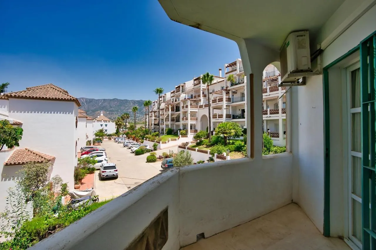Beautiful 2 Bed Apartment With Pool And Golf Views Malaga Spain