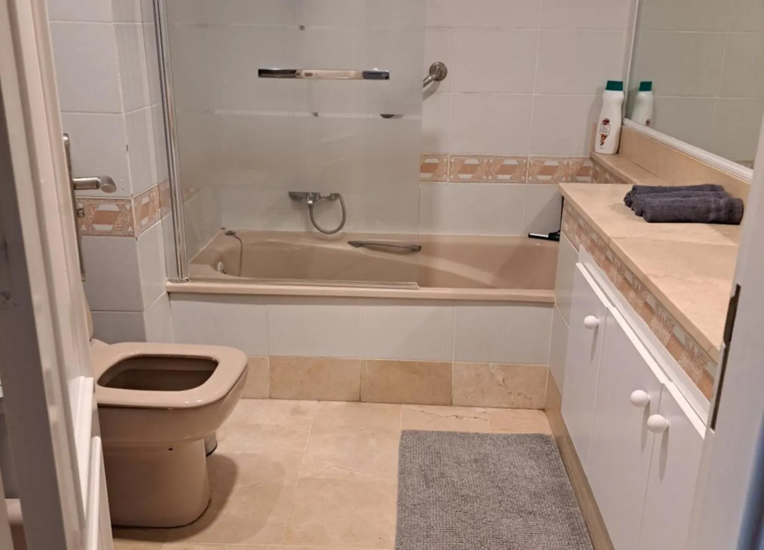Beautiful 2 Bed Apartment With Pool And Golf Views Málaga Spagna